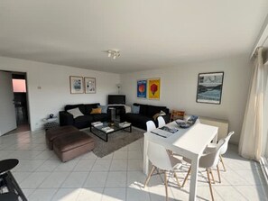 Apartment, Accessible | 3 bedrooms - Huswell - Bright Beach Retreat With Balcony (Koksijde)