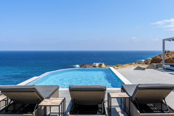 Exclusive Villa, Housekeeping, Sea View