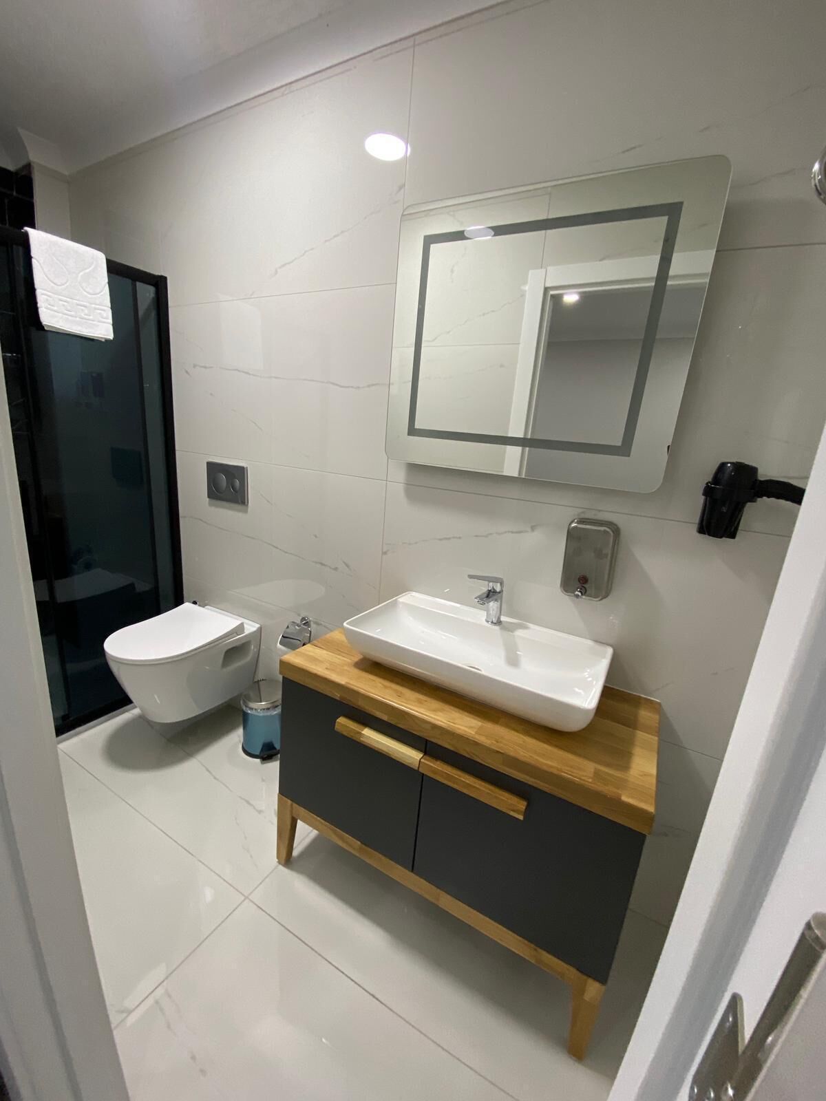 Chambre Standard, vue ville | Salle de bain