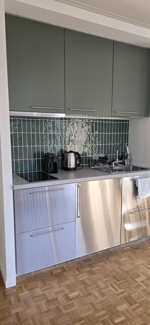 Comfort Apartment, Garden View | Private kitchen - Fernand Cocq Elegant Residence (Brussels)
