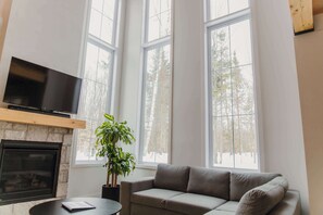 Fernseher, Stereoanlage