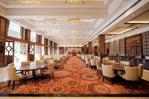 Banquet hall - The Altruist Katra Hotel (Katra)