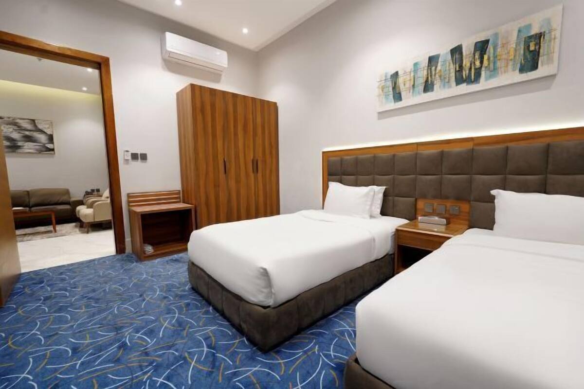 1 bedroom, in-room safe, laptop workspace, soundproofing