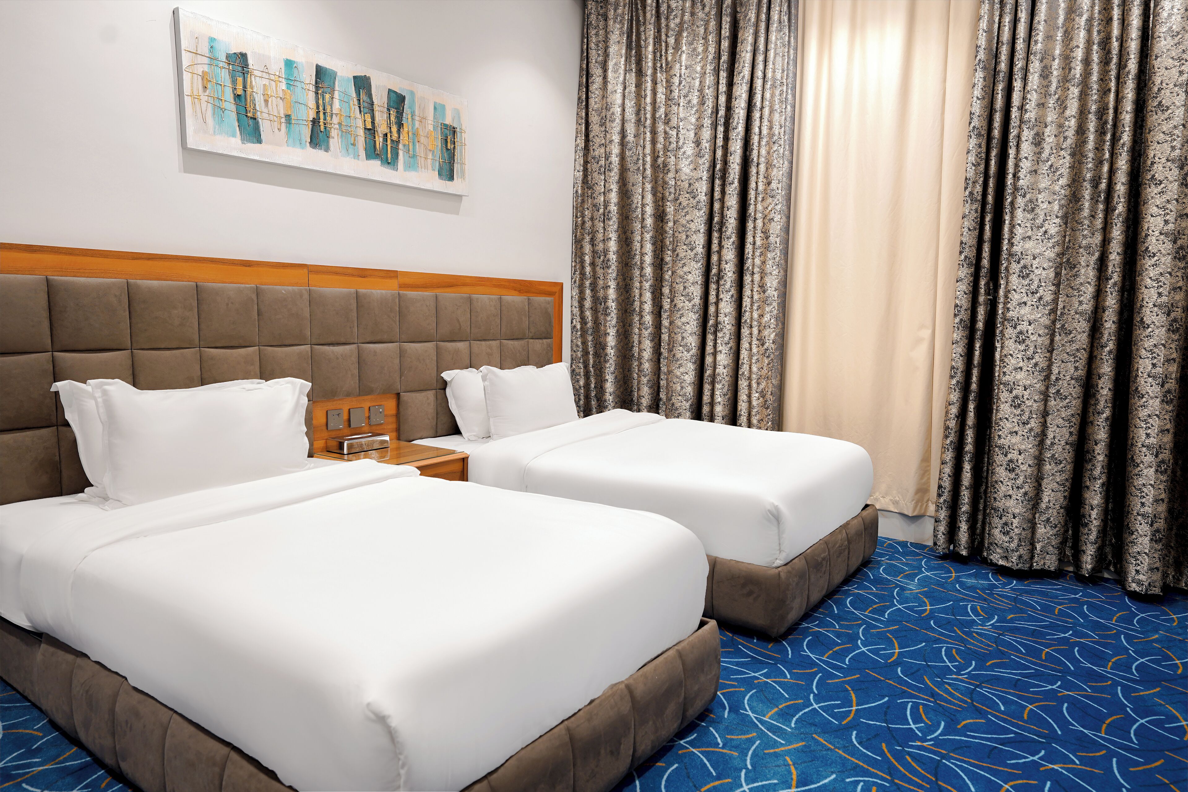 1 soverom, safe på rommet, skrivebord for bærbar PC og lydisolert