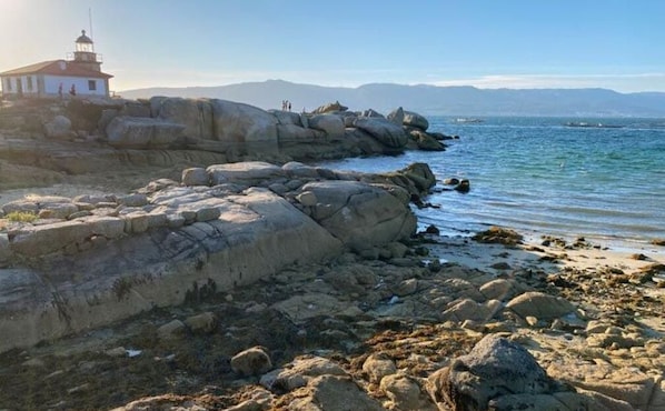 Beach nearby - FOGAR DE AROUSA 3 minutes from the beaches, garden, barbecue, swimming pools, playground, children's playground. (vilanova de Arousa)
