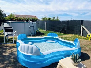 Bañera de hidromasaje al aire libre