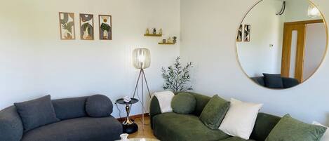 Smart TV, books