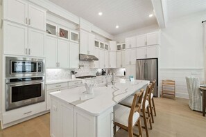 Fridge, microwave, oven, stovetop - Spacious 4BR Coastal Retreat | Golf Cart & Bikes (Santa Rosa Beach)