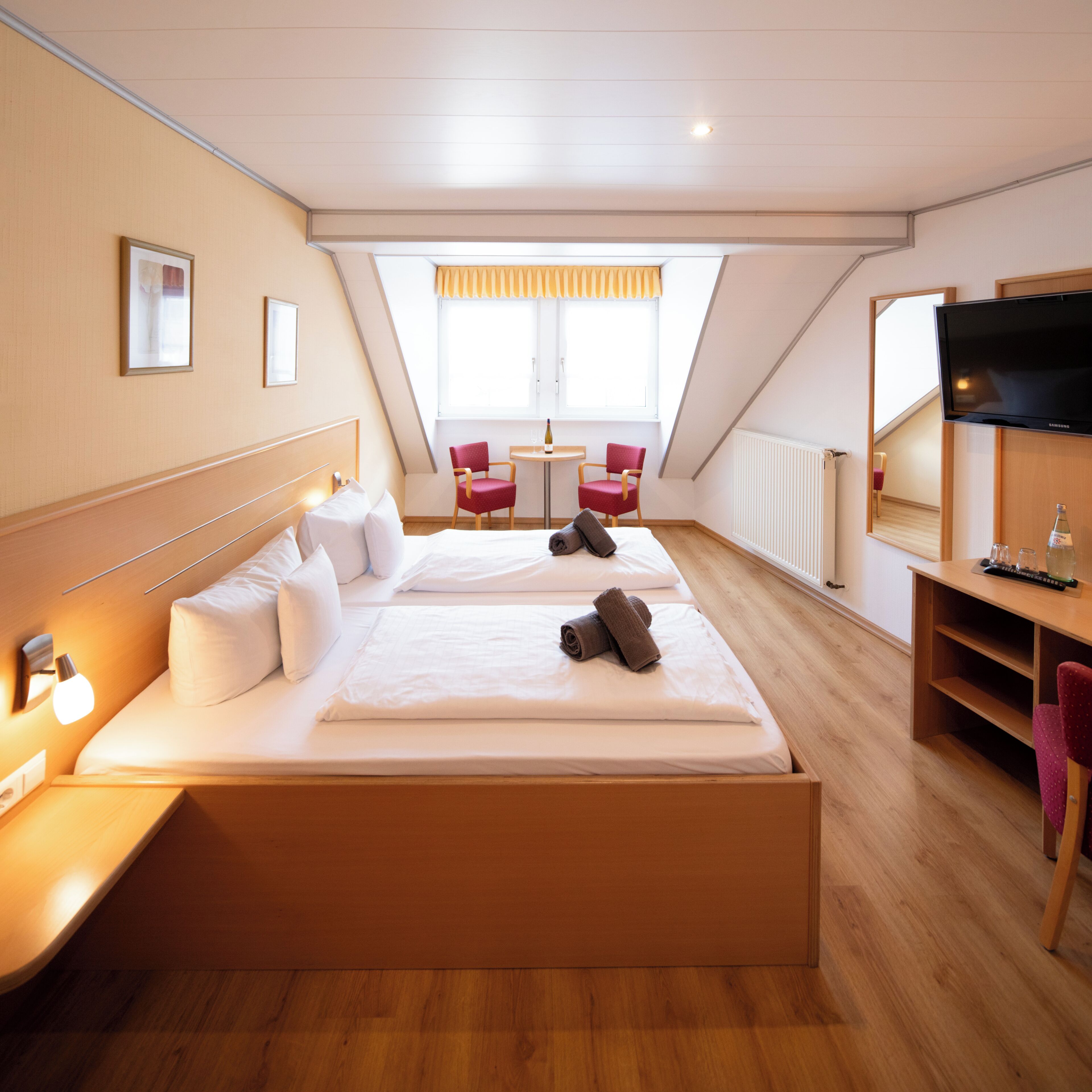 Standard Double Room, Ensuite (STD) | In-room safe, desk, laptop workspace, free WiFi