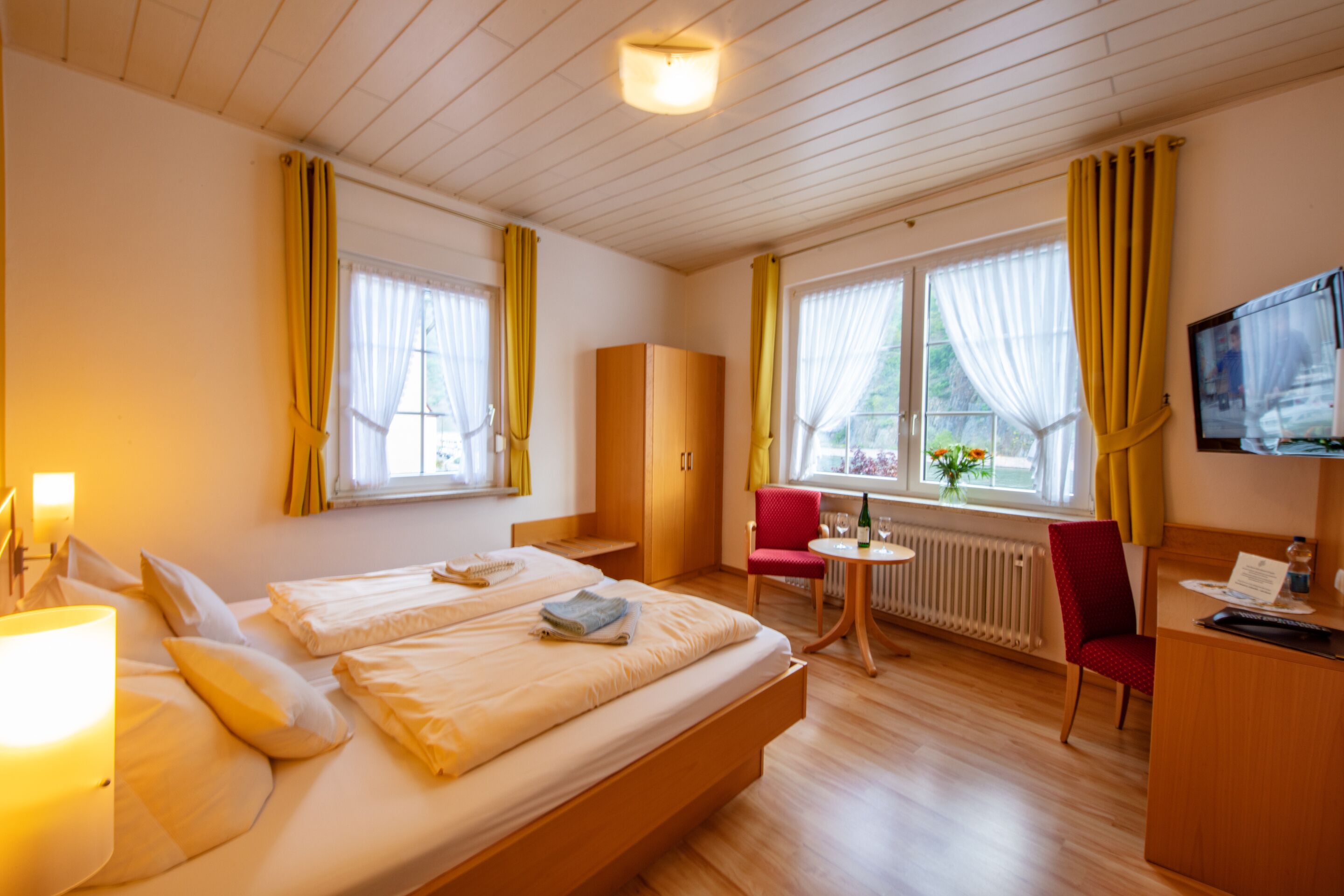 Superior Double Room, Private Bathroom, Vineyard View (MB)