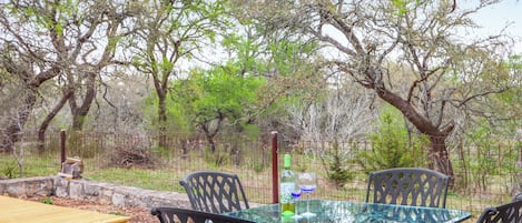 屋外ダイニングエリア