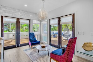 TV connectée, cheminée