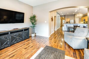 House (4 Bedrooms) | Interior