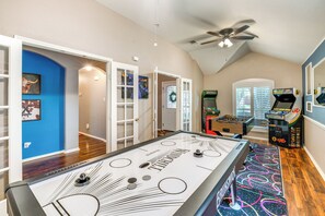 House (4 Bedrooms) | Interior - Swim, Game, Relax & More: Family Getaway in Frisco (Frisco)