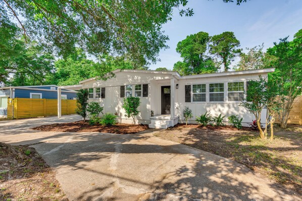 House (3 Bedrooms) | Front of property - 3 Mi to Dtwn Entertainment: Pensacola Family Home! (Pensacola)