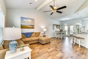 House (3 Bedrooms) | Interior - < 1 Mi to Golf & Marina: Inviting Home in Afton! (Afton)