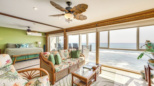 Apartment (2 Bedrooms) | Interior - 1 Mi to Magic Sands: Waterfront Big Island Condo (Kailua-Kona)