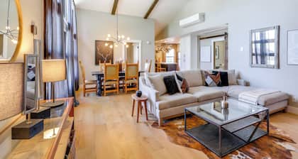 Townhome Near Dtwn Flagstaff: Grill, Golf & Relax!