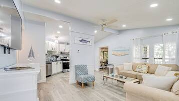 House (3 Bedrooms) | Front of property