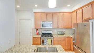 House (1 Bedroom) | Interior