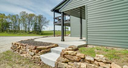 Studio Stay w/ Deck in Missouri Wine Country