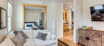 Walk to Hot Springs: Updated Retreat in Dtwn Ouray