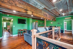 Apartment (2 Bedrooms) | Front of property