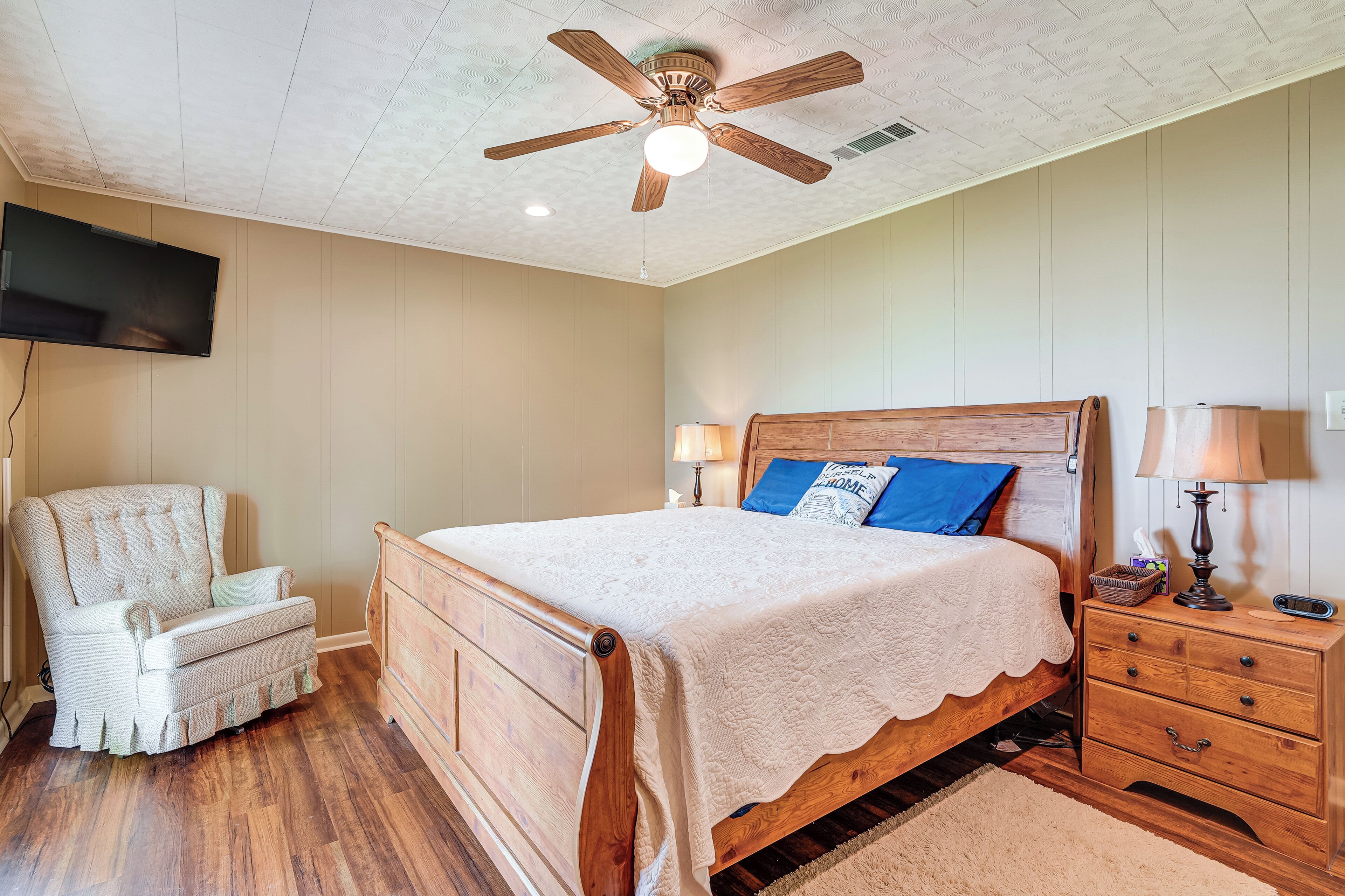 House (3 Bedrooms) | Interior