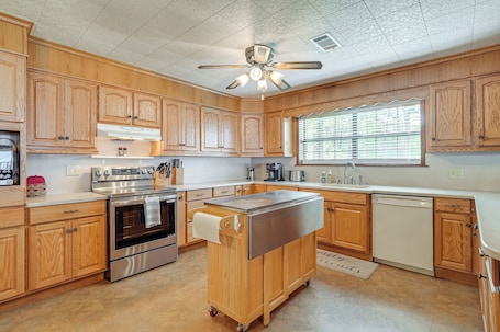 House (3 Bedrooms) | Interior