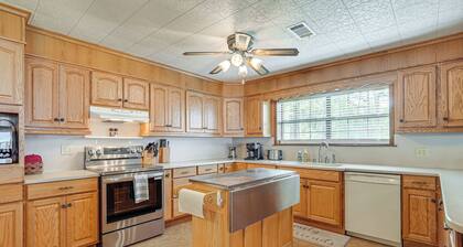 Lakefront Gem w/ Boat Dock & Fishing Pier in Many