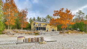 Cottage (3 Bedrooms) | Front of property