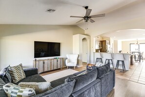 House (2 Bedrooms) | Interior - Newly Renovated Home w/ Pool Access in Tucson! (Saddlebrooke)