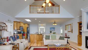 House (5 Bedrooms) | Interior