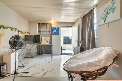 Riverfront Apt w/ Boat Dock & Slip in Edgewater