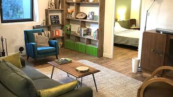 4 slaapkamers, een bureau, een strijkplank/strijkijzer, gratis wifi