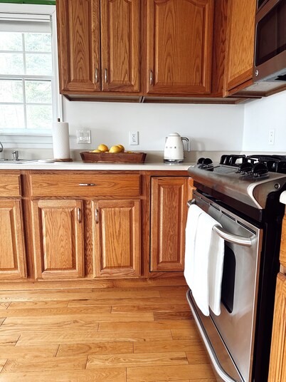 Spacious 5-bedroom house in charming South Colton with AC, WiFi, great fishing!