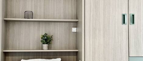 3 Schlafzimmer, Bügeleisen/Bügelbrett, Bettwäsche