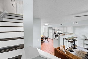 Interior - 3BR Condo Near Ark Encounter, 8 Guests, Parking (Williamstown)