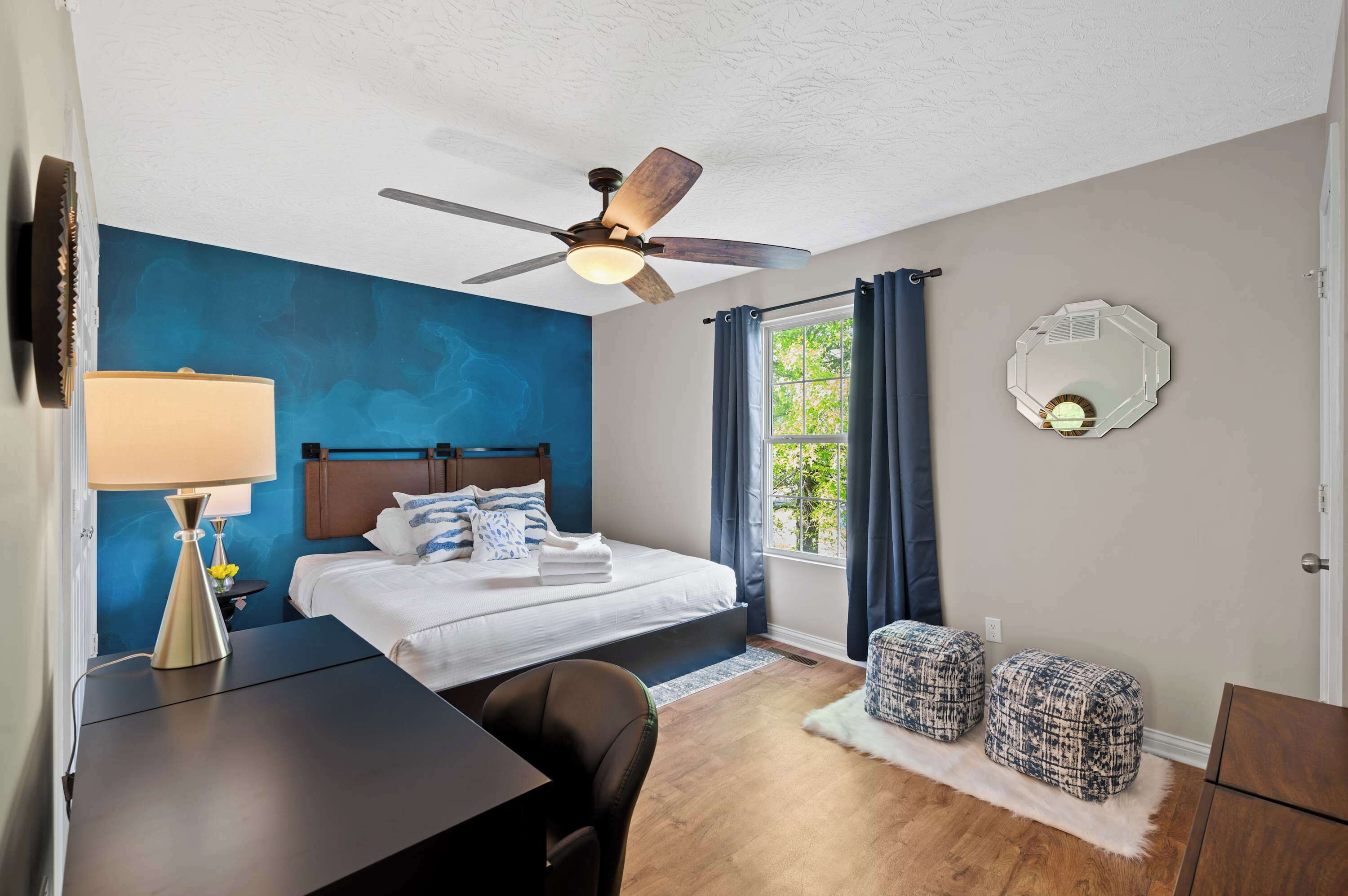 3 bedrooms, iron/ironing board, WiFi, bed sheets