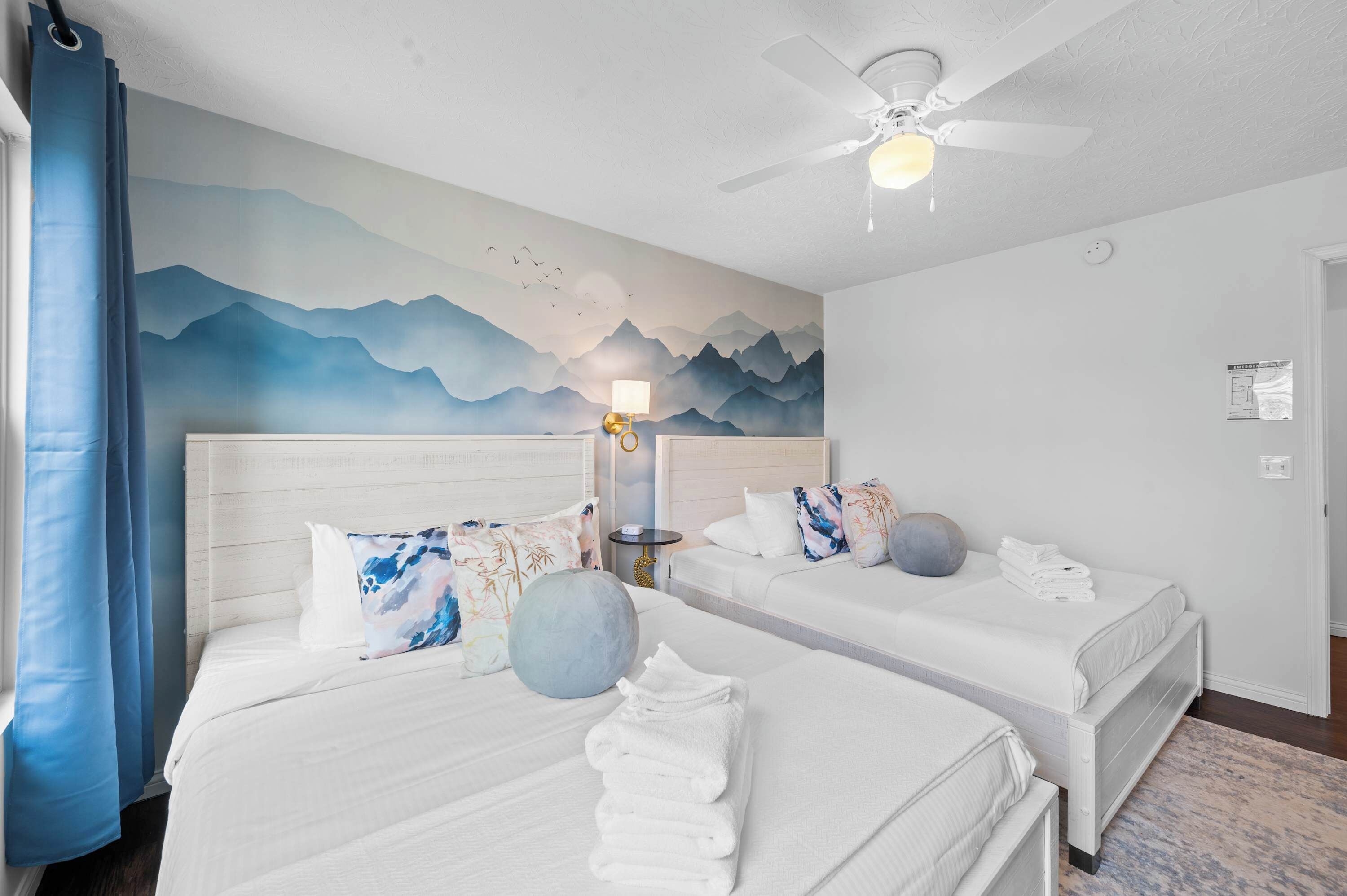 2 bedrooms, iron/ironing board, WiFi, bed sheets
