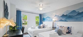 2BR Condo Near Ark for 6 Guests - Free Parking