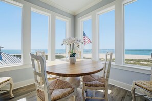 Dining - Freedom  Point: A New Chapter in Oceanfront Luxury (Garden City Beach)
