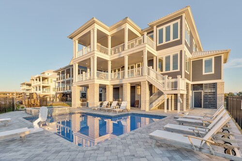 Freedom  Point: A New Chapter in Oceanfront Luxury