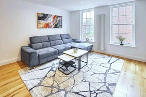 Téléviseur, bureau