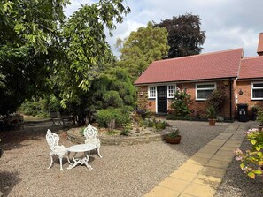 Exterior - Fabulous Solihull Luxury Designer Apartment 3BR (West Midlands)