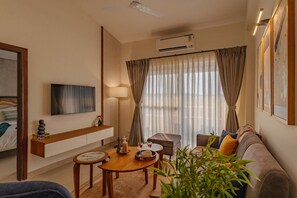 Apartment | 2 bedrooms - Spacious 2BR Apt w Balcony Near Candolim Beach (Candolim)