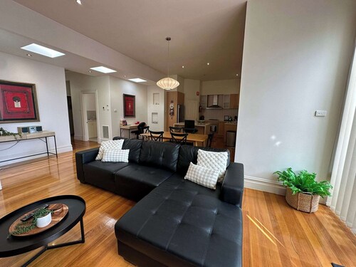 Central Geelong Retreat, Sleeps 6!