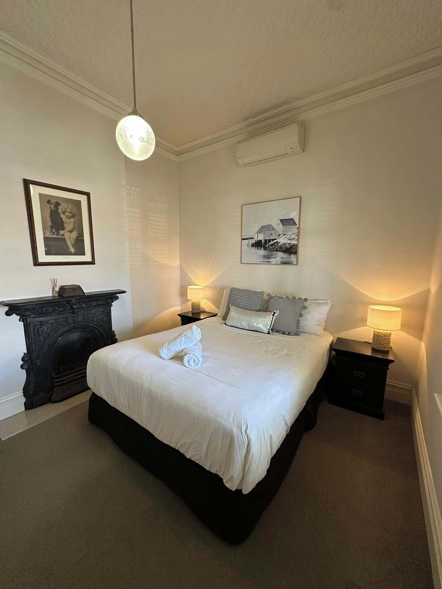 3 Schlafzimmer, Schreibtisch, Bügeleisen/Bügelbrett, WLAN
