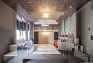 Room, 1 Bedroom, Shared Bathroom (Flamingo Dreams Room) - Tide & Teacups (Brighton)