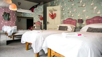 Room, 1 Bedroom, Shared Bathroom (Flamingo Dreams Room)